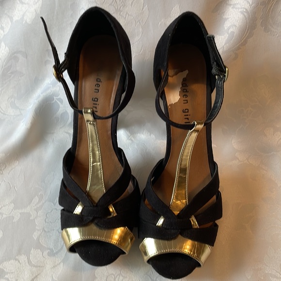Madden girl black and gold platform open toe shelves with buckle strap Sz 8 - Picture 3 of 8